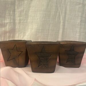 Star-Embellished Brown Candle Holders